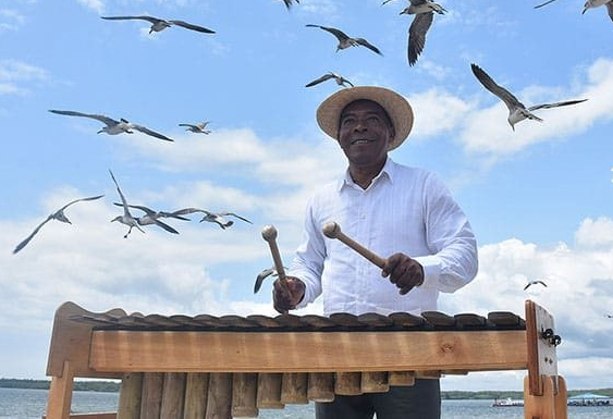 Card image cap imagen-fondo